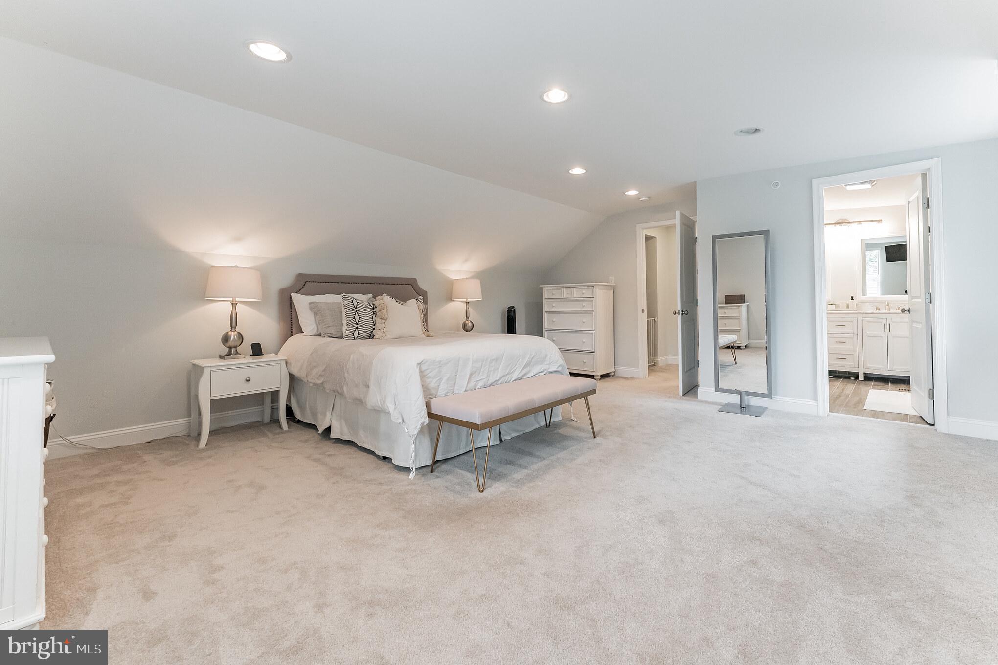 511 Highland Avenue Ambler, PA 19002 - Photo 27 of 38 Primary Bedroom