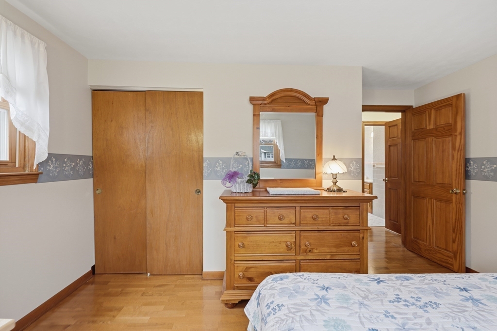 13 Avon Drive Hudson, MA 01749 - Photo 23 of 42