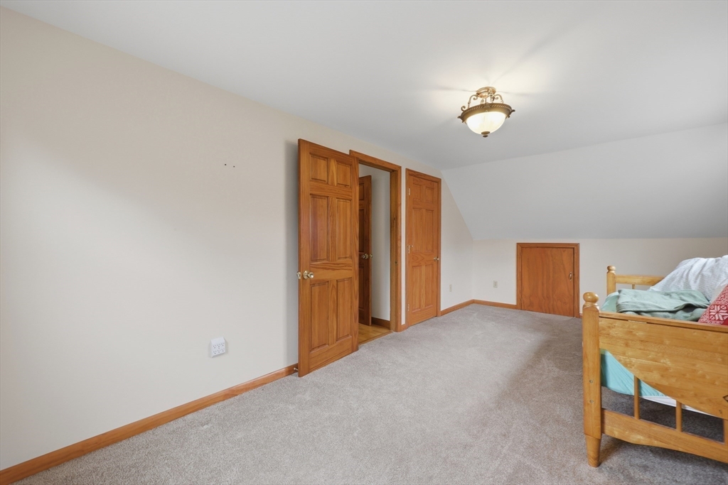 13 Avon Drive Hudson, MA 01749 - Photo 30 of 42