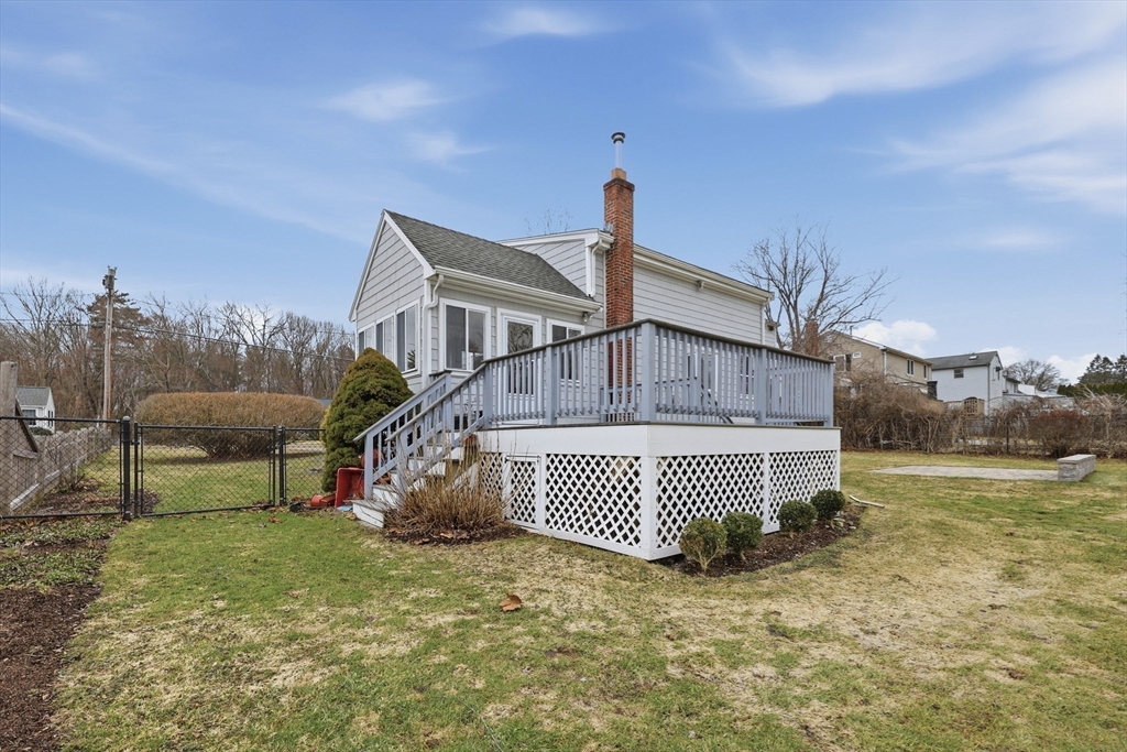 13 Avon Drive Hudson, MA 01749 - Photo 39 of 42