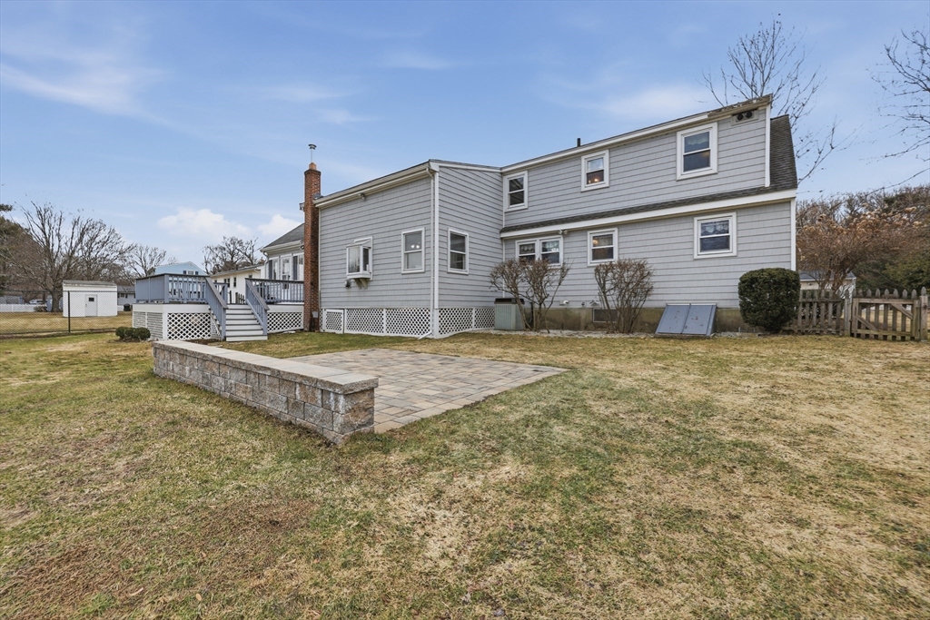 13 Avon Drive Hudson, MA 01749 - Photo 40 of 42