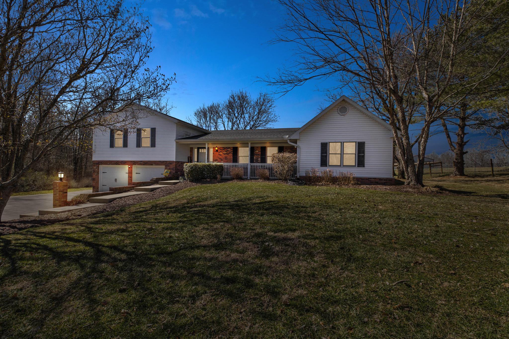 877 Evergreen Road Frankfort, KY 40601 - Photo 3 of 43 PWM25214_5_6 copy