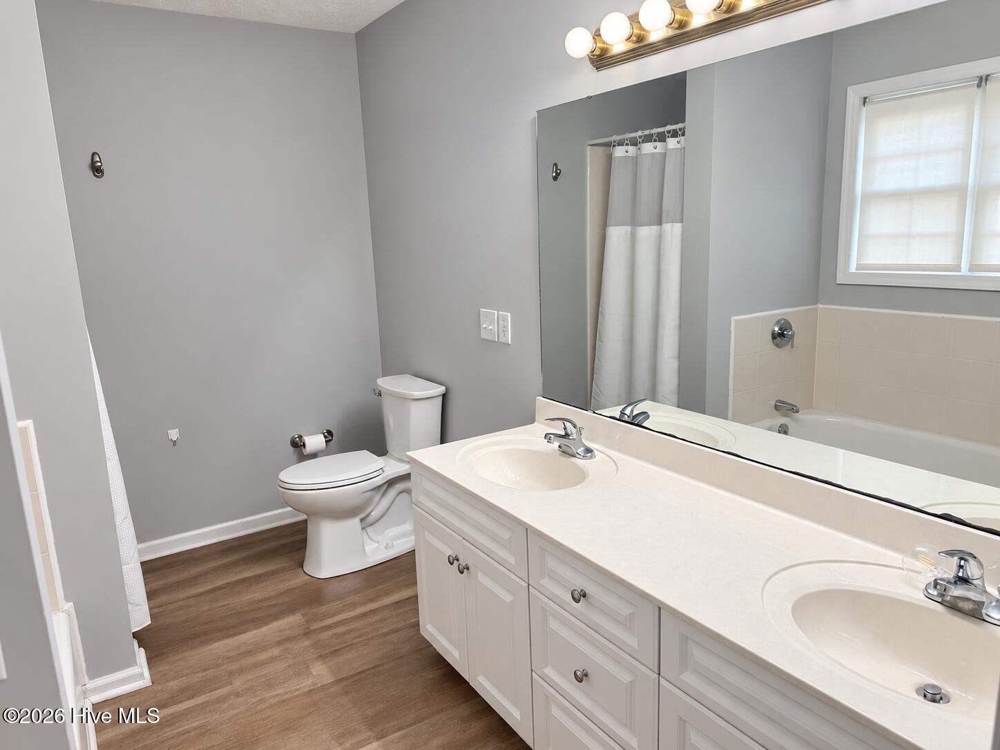 25 Fox Run Road Pinehurst, NC 28374 - Photo 8 of 15 Main Bathroom (3)