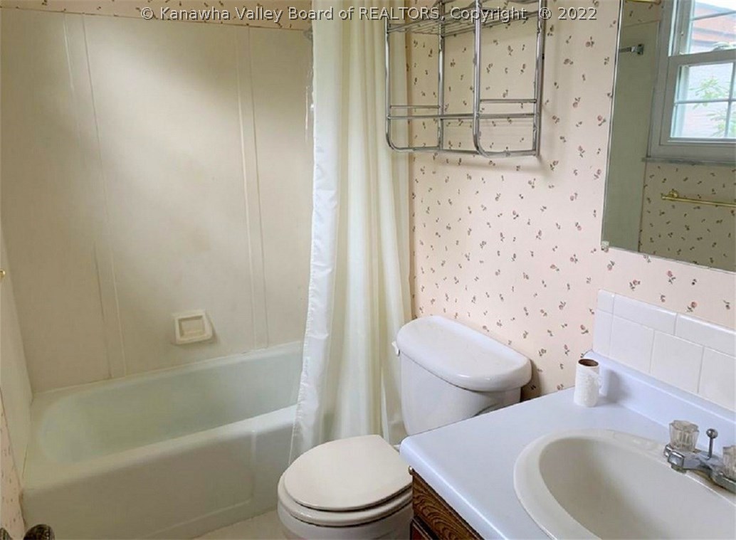 17 Wakefield Road Point Pleasant, WV 25550 - Photo 16 of 22 Gallery Image 16