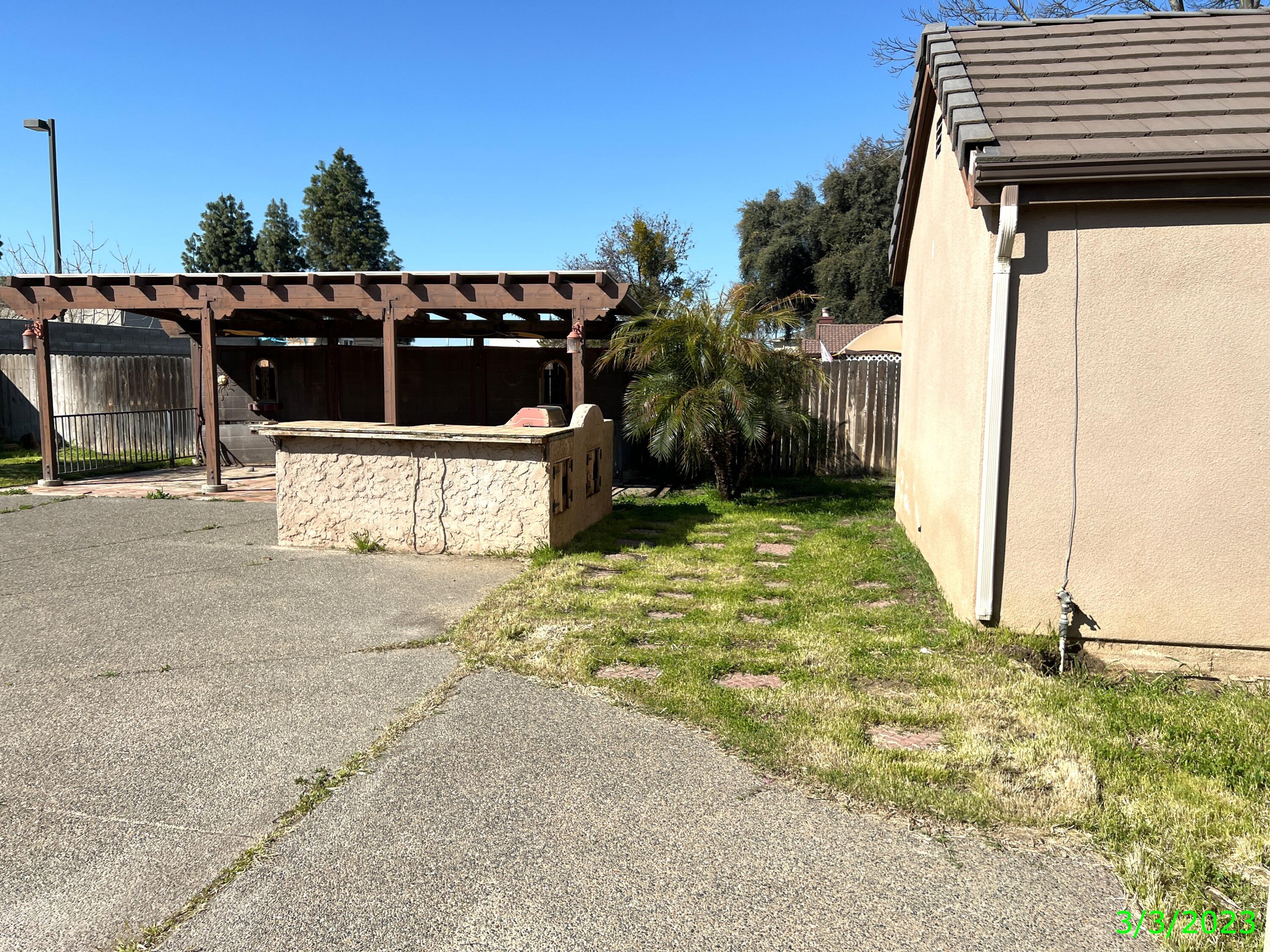 375 East Spring Lane Lemoore, CA 93245 - Photo 10 of 11 IMG16842