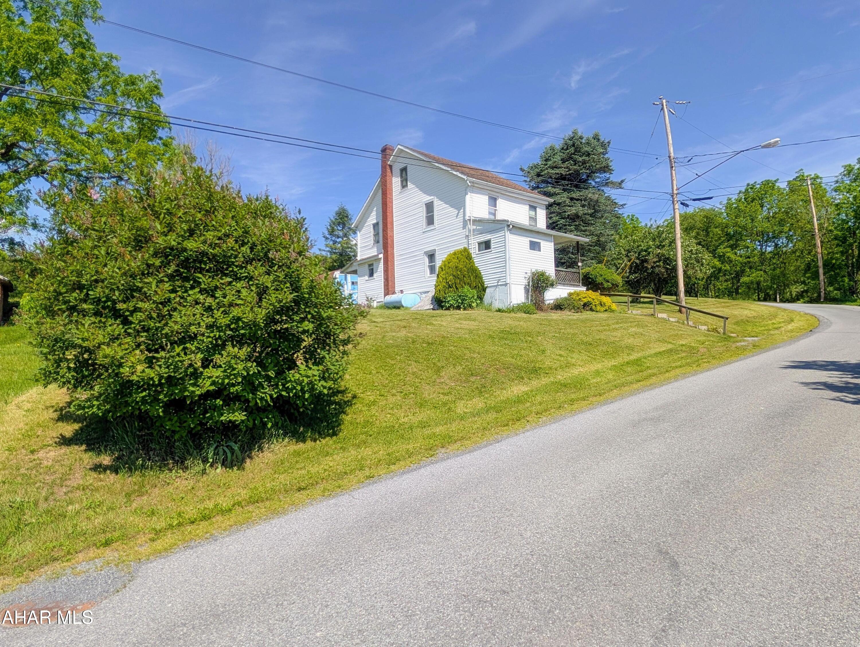 135 Mill Street Schellsburg, PA 15559 - Photo 2 of 39 PXL_20260601_143614836~3 (1)