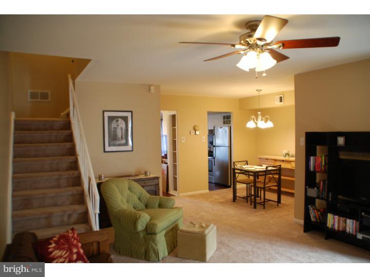 11815 Academy Road, Unit A1 Philadelphia, PA 19154 - Photo 3 of 19 Living Room