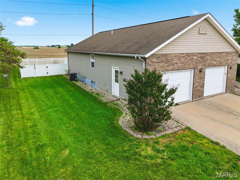 400 Mockingbird Lane Waterloo, IL 62298 - Photo 9 of 74