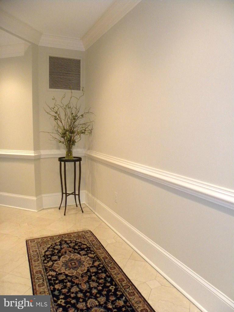 22 Wolfe Street Alexandria, VA 22314 - Photo 4 of 30 Interior (General)