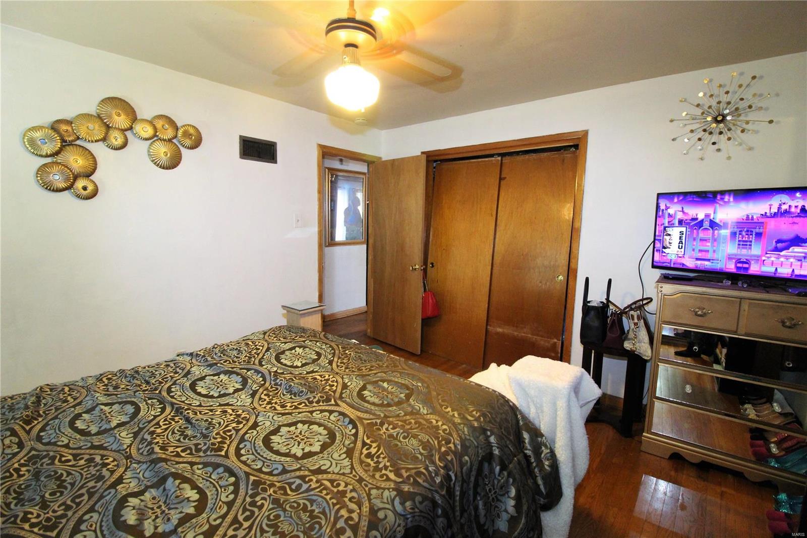 9632 Tesson Ferry Road St. Louis, MO 63123 - Photo 20 of 63