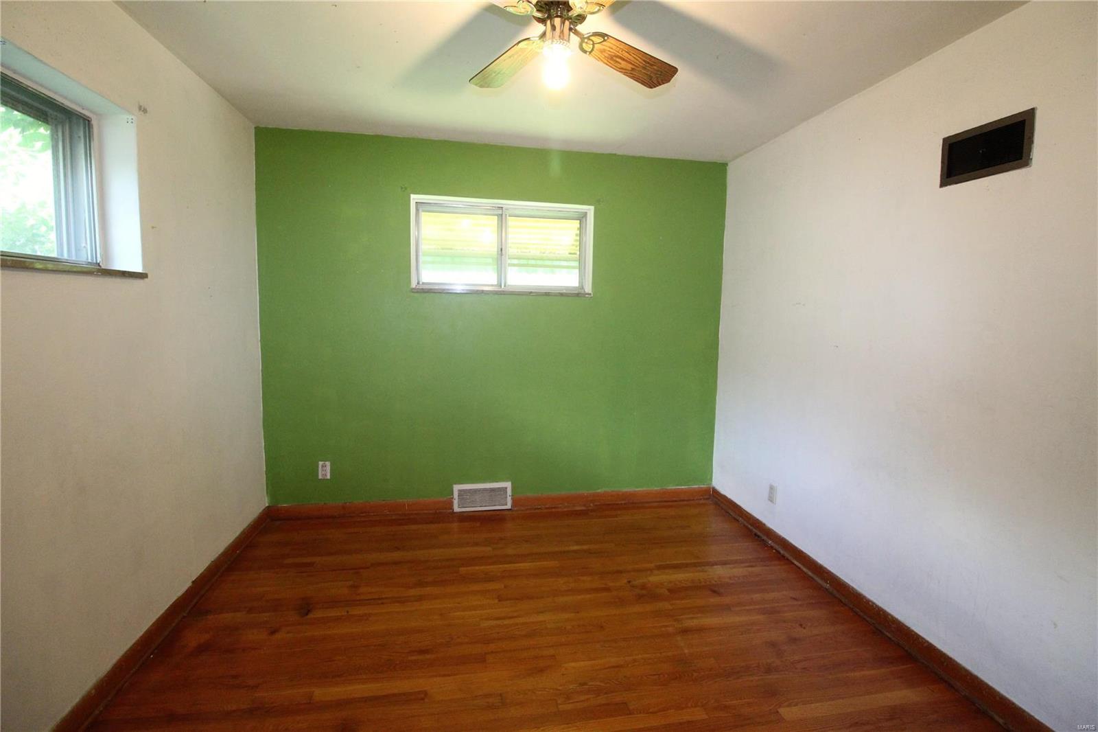 9632 Tesson Ferry Road St. Louis, MO 63123 - Photo 27 of 63