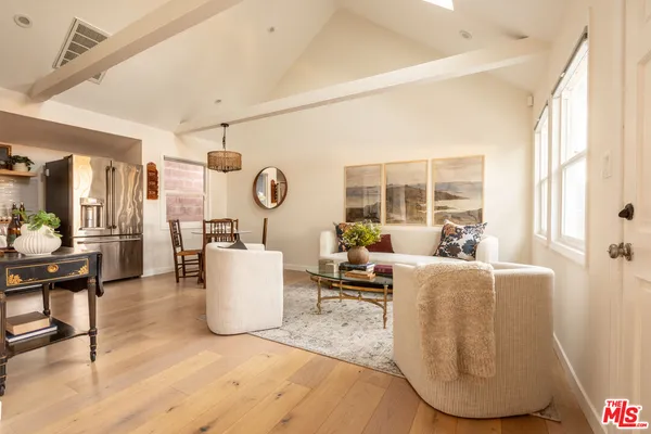 $989,000 | 12458 Laurel Terrace Drive, Studio City, CA 91604