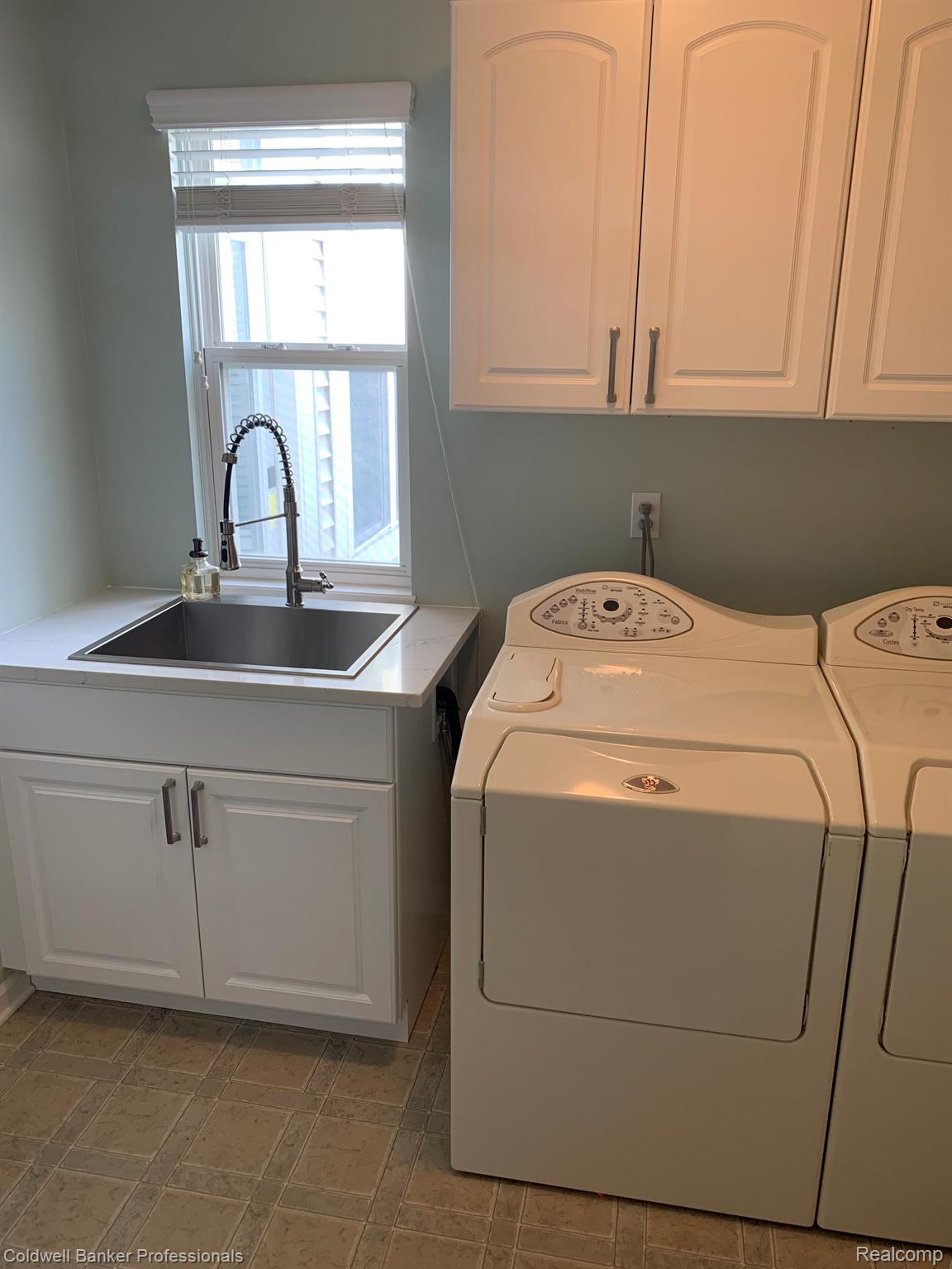 3139 Summers Road Keego Harbor, MI 48320 - Photo 18 of 38 Gallery Image 18