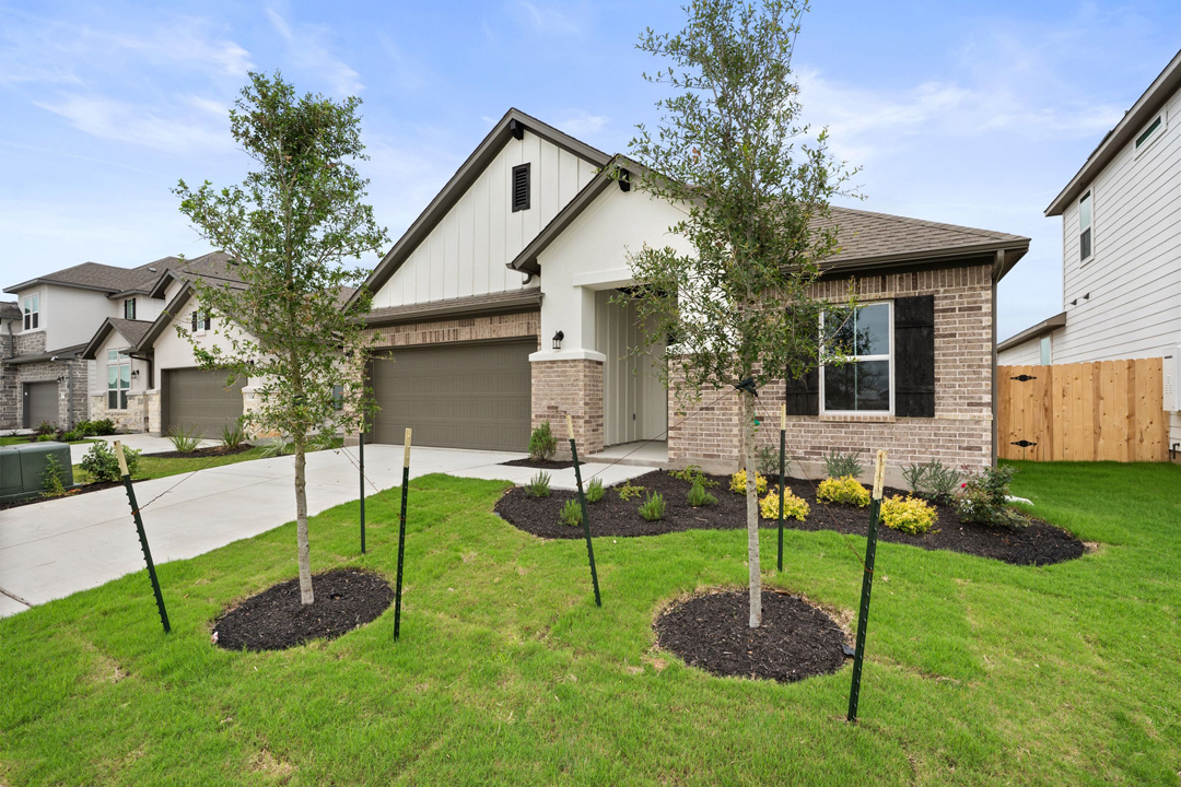 16201 Smithers Road Manor, TX 78653 - Photo 3 of 40 a view of a house with backyard