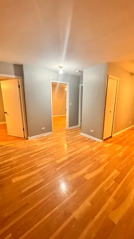 $1,800 | 2843 West Arthur Avenue, Unit 1E, Chicago, IL 60645