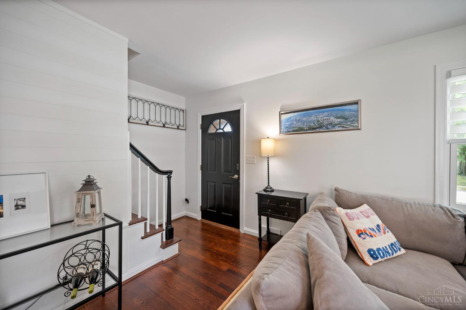7212 Garden Road Cincinnati, OH 45236 - Photo 3 of 26 Gallery Image 3