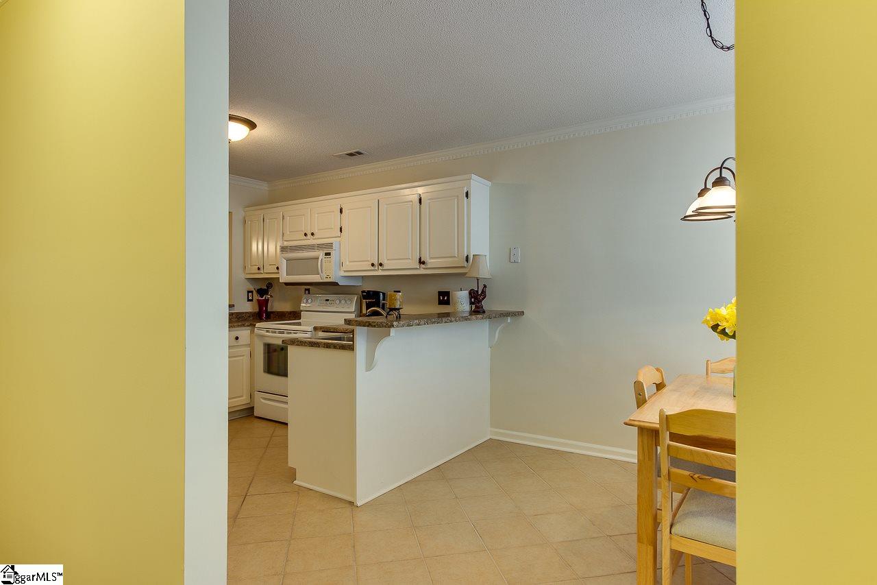 419 East Butler Road, Unit 32 Mauldin, SC 29662 - Photo 6 of 29 Gallery Image 6