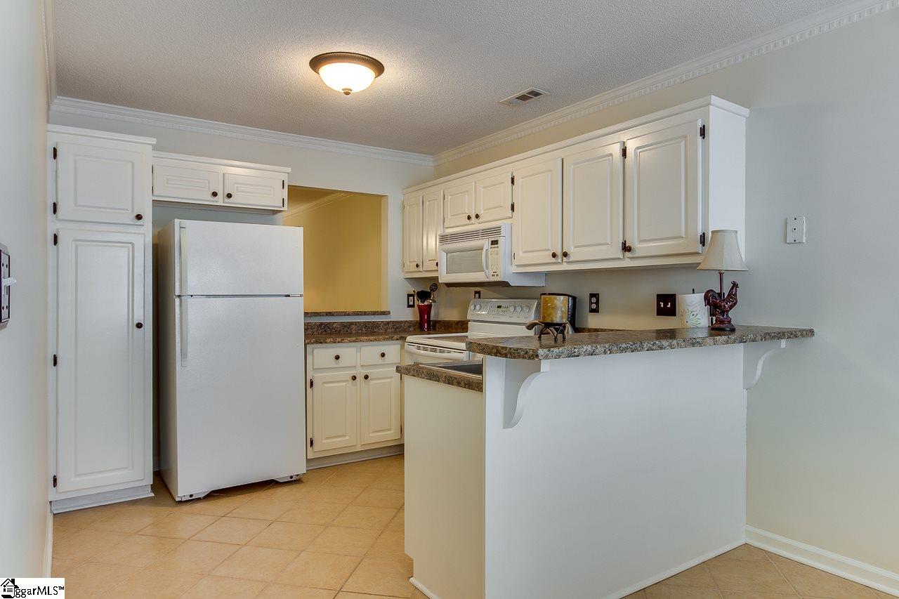 419 East Butler Road, Unit 32 Mauldin, SC 29662 - Photo 7 of 29 Gallery Image 7