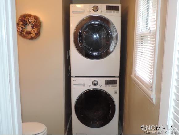 141 Chambers Cove Road Canton, NC 28716 - Photo 12 of 24