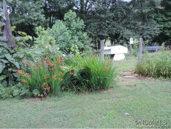 141 Chambers Cove Road Canton, NC 28716 - Photo 13 of 24