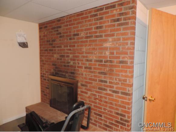 141 Chambers Cove Road Canton, NC 28716 - Photo 18 of 24