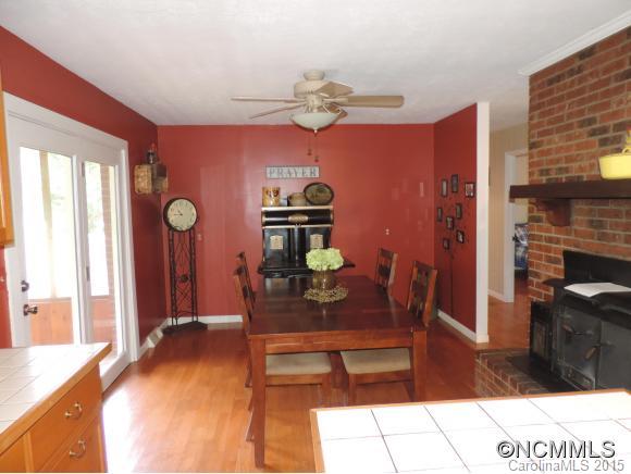 141 Chambers Cove Road Canton, NC 28716 - Photo 5 of 24