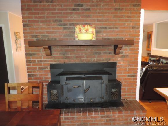 141 Chambers Cove Road Canton, NC 28716 - Photo 6 of 24