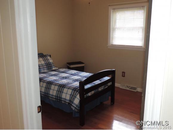 141 Chambers Cove Road Canton, NC 28716 - Photo 8 of 24