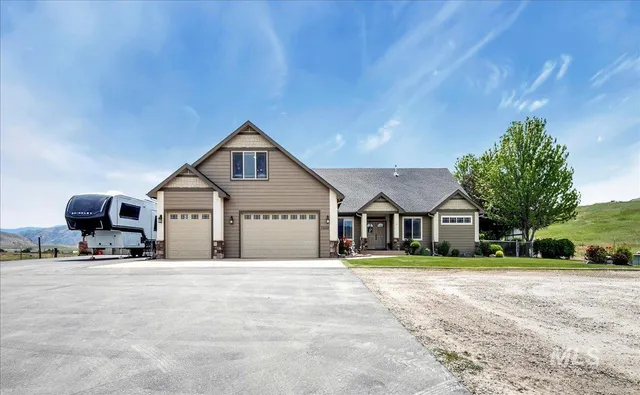 $1,348,000 | 5880 Sweet Ola Highway, Sweet, ID 83670