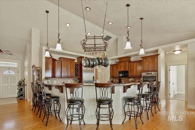 $1,348,000 | 5880 Sweet Ola Highway, Sweet, ID 83670