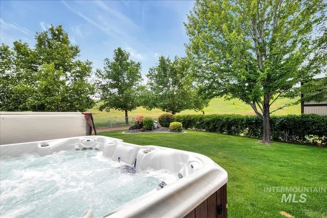 $1,348,000 | 5880 Sweet Ola Highway, Sweet, ID 83670