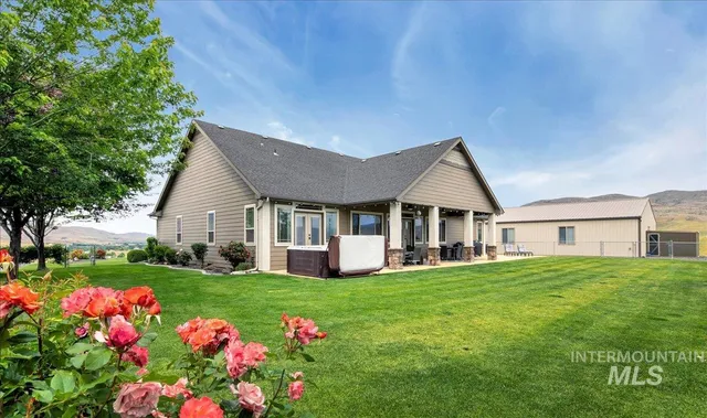 $1,348,000 | 5880 Sweet Ola Highway, Sweet, ID 83670