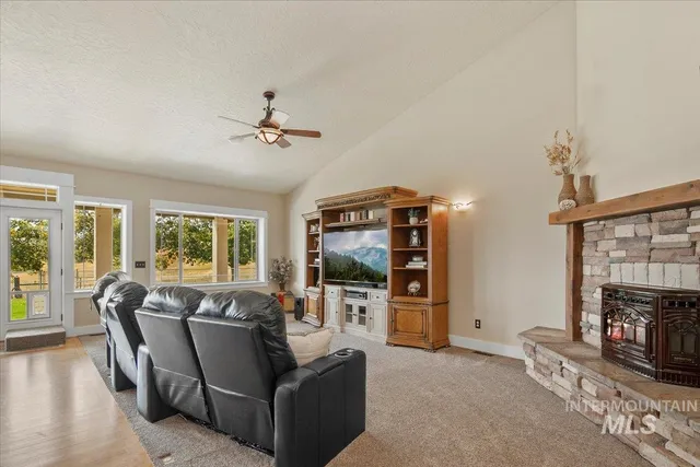 $1,348,000 | 5880 Sweet Ola Highway, Sweet, ID 83670