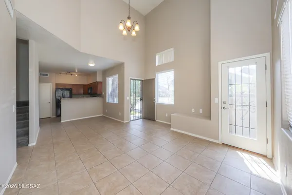 $1,875 | 4061 North Weimer Place, Unit 26, Tucson, AZ 85719