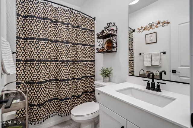 $639,990 | 8812 Dale Drive West, Lancaster, CA 93536