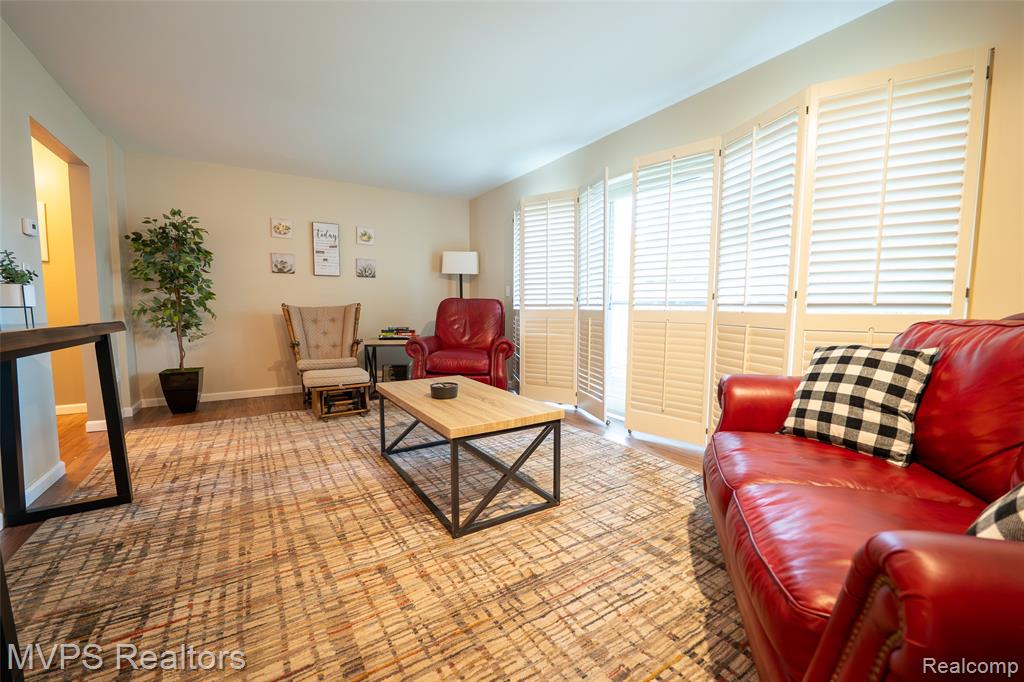 804 Oak Brook Ridge Drive, Unit 149 Rochester Hills, MI 48307 - Photo 9 of 49