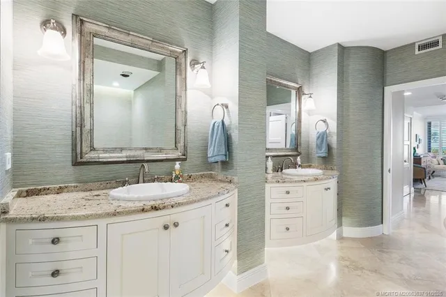 $2,375,000 | 2001 Southeast Sailfish Point Boulevard, Unit 105, Stuart, FL 34996