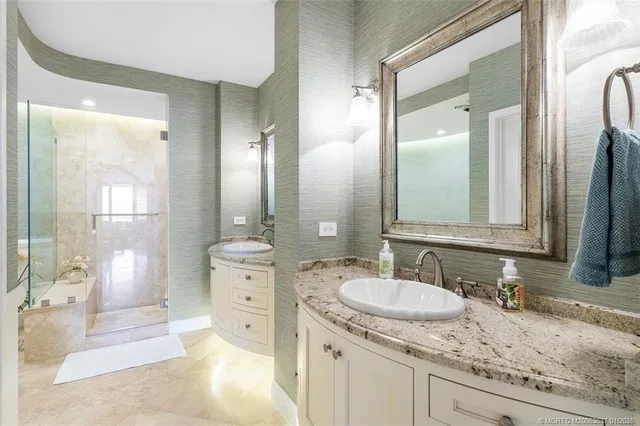 $2,375,000 | 2001 Southeast Sailfish Point Boulevard, Unit 105, Stuart, FL 34996