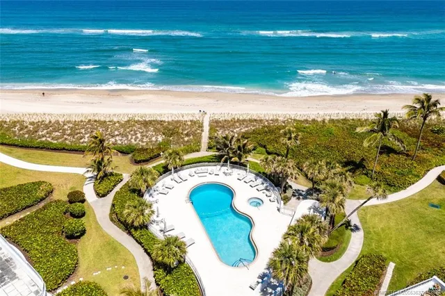 $2,375,000 | 2001 Southeast Sailfish Point Boulevard, Unit 105, Stuart, FL 34996