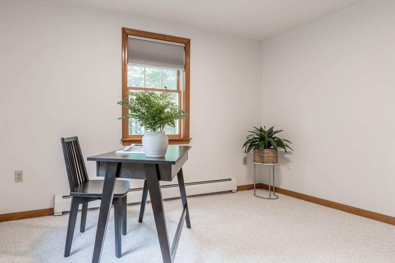 39 Middle Road Kennebunk, ME 04043 - Photo 15 of 40 2022076MB-71035