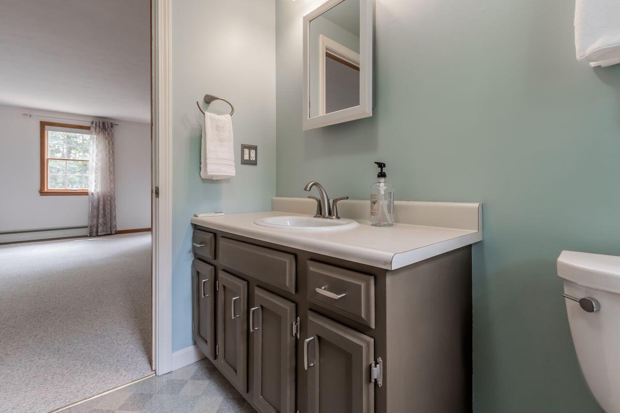 39 Middle Road Kennebunk, ME 04043 - Photo 21 of 40 2022076MB-71049