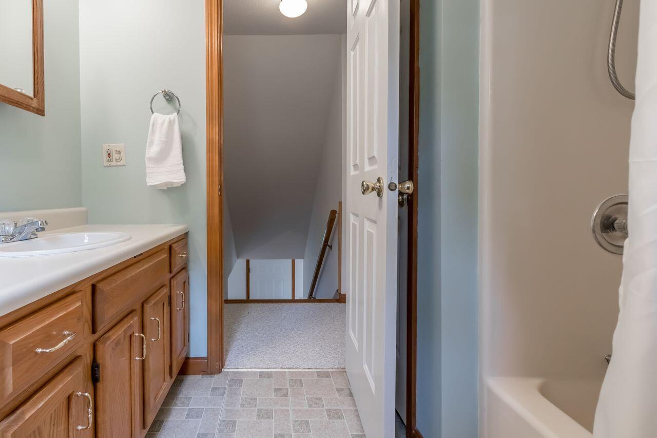 39 Middle Road Kennebunk, ME 04043 - Photo 26 of 40 2022076MB-71054