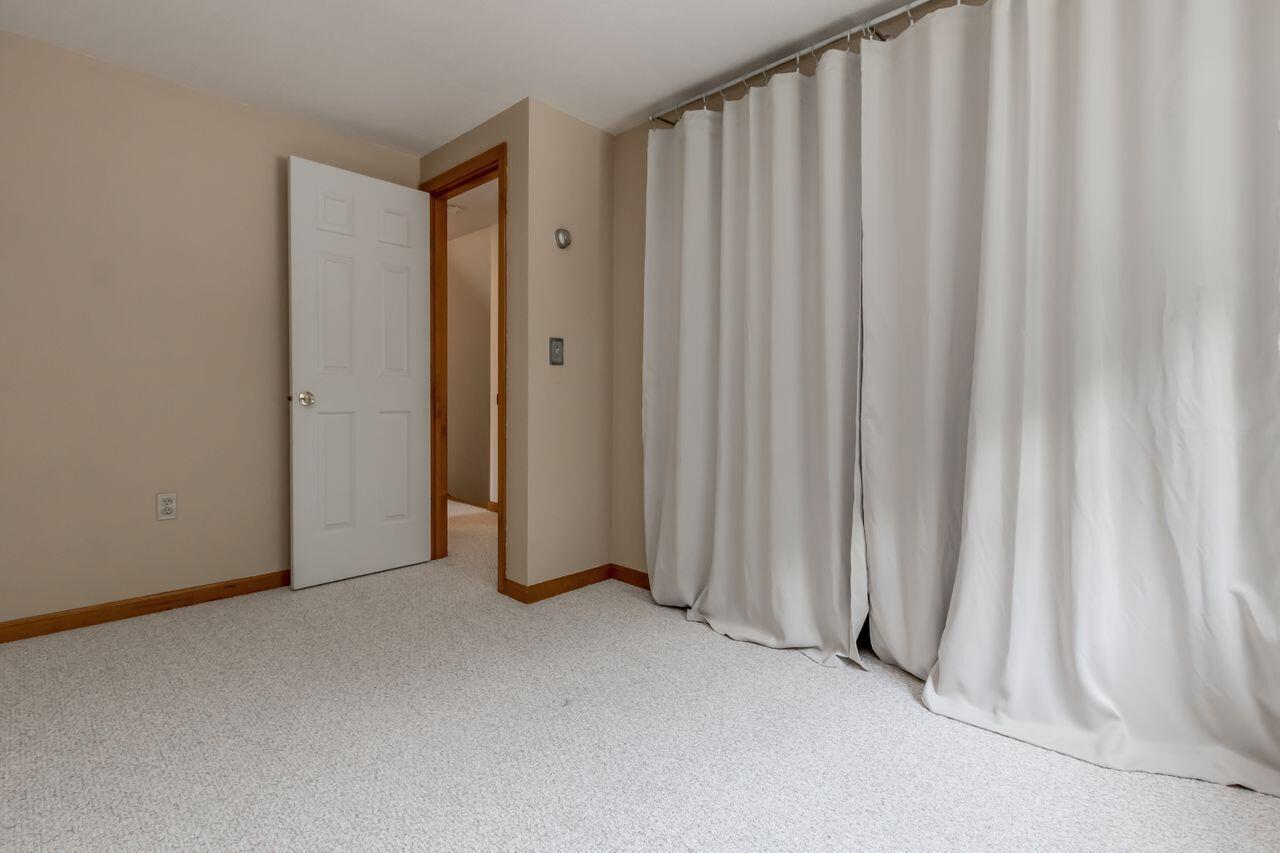 39 Middle Road Kennebunk, ME 04043 - Photo 31 of 40 2022076MB-71062