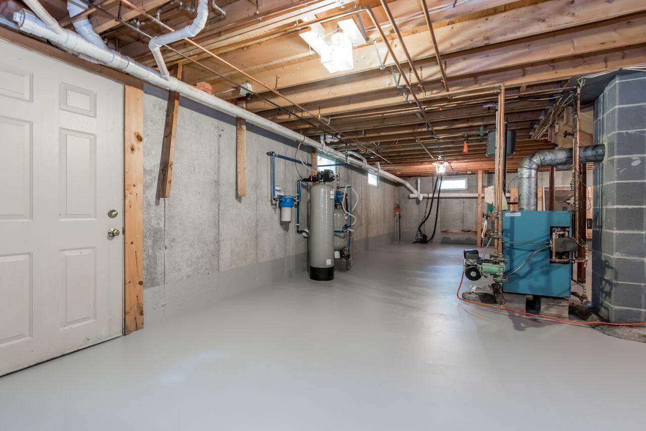 39 Middle Road Kennebunk, ME 04043 - Photo 34 of 40 2022076MB-71069