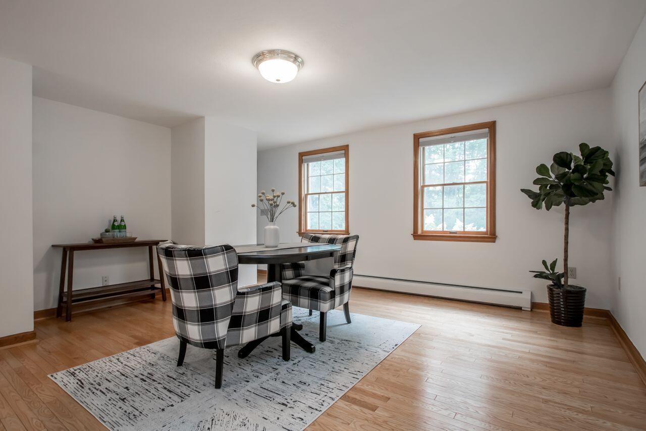 39 Middle Road Kennebunk, ME 04043 - Photo 10 of 40 2022076MB-71028