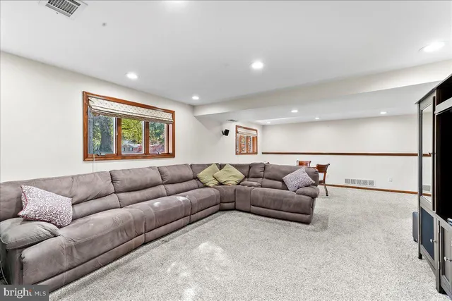 $839,900 | 809 Ellis Avenue, Newtown Square, PA 19073