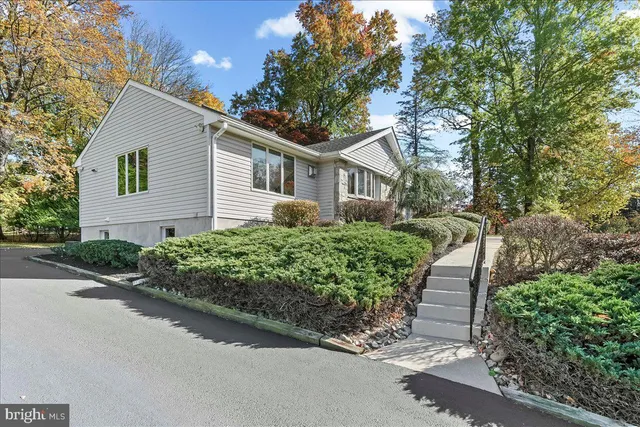 $839,900 | 809 Ellis Avenue, Newtown Square, PA 19073