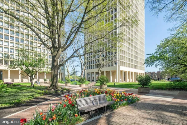$279,000 | 200 Locust Street, Unit 27FN, Philadelphia, PA 19106