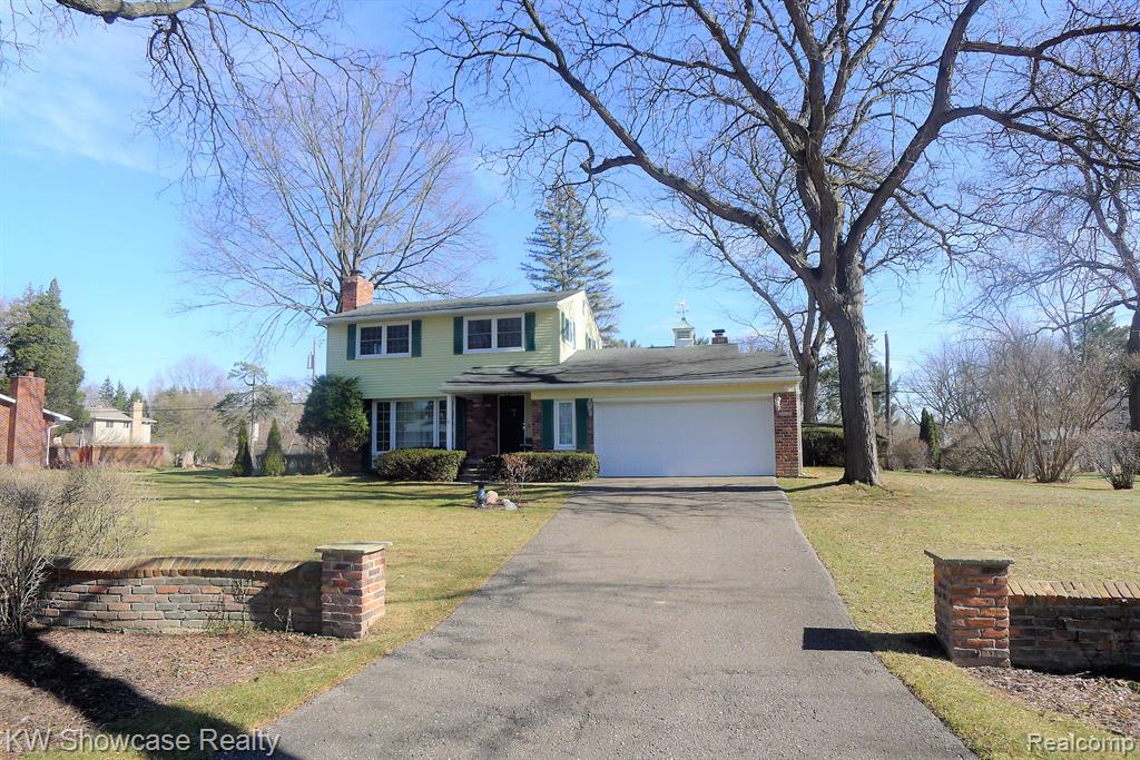 7131 Springridge Road West Bloomfield, MI 48322 - Photo 1 of 47
