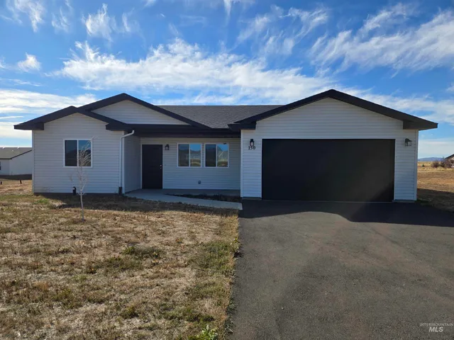 $333,000 | 150 Railroad Street, Fairfield, ID 83327